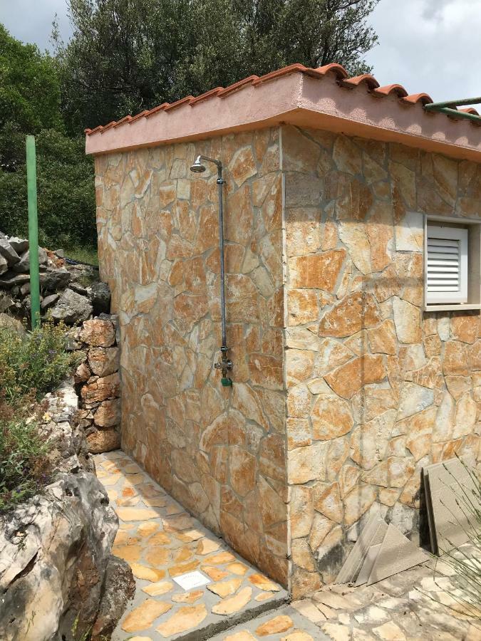 Apartman Emilija Vinišće Exteriör bild